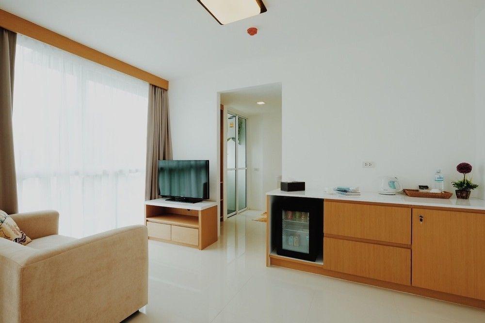 Modern Thai Suites 布吉 外观 照片