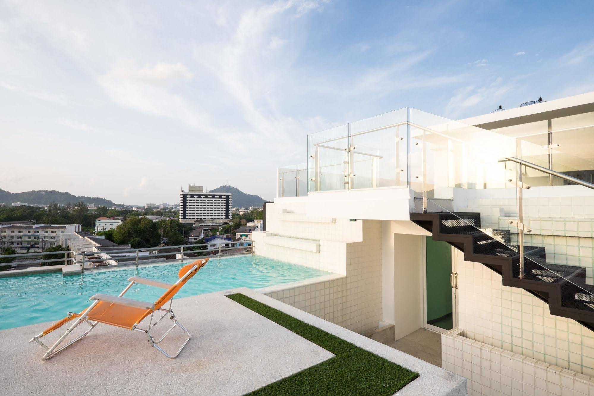 Modern Thai Suites 布吉 外观 照片